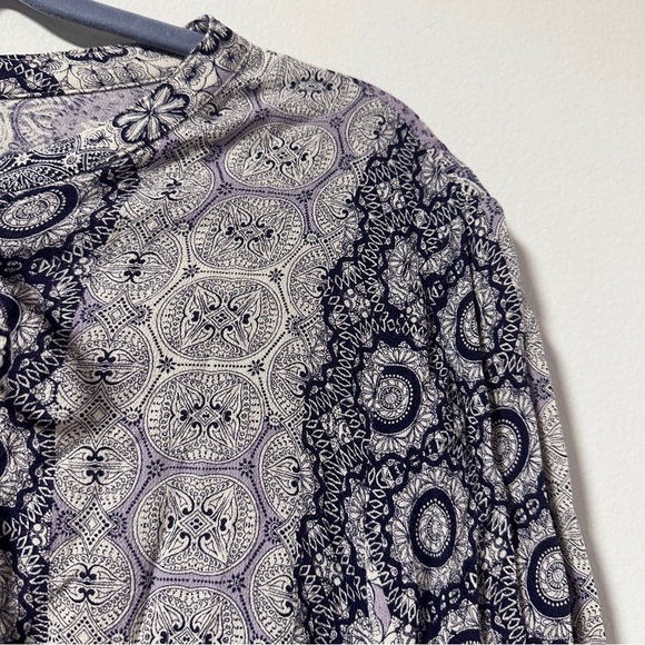 Mono B Purple White Boho Surplice Patterned Tie Up Top Women’s Size Medium - Picture 5 of 16